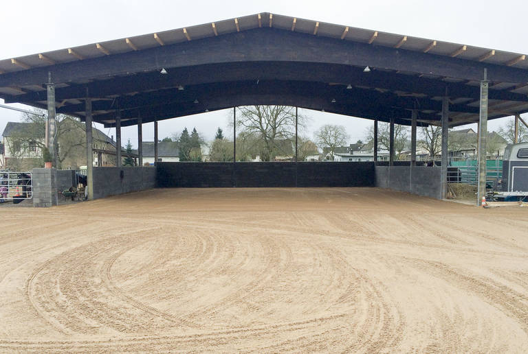 Reitanlage Kail – indoor riding arena surface