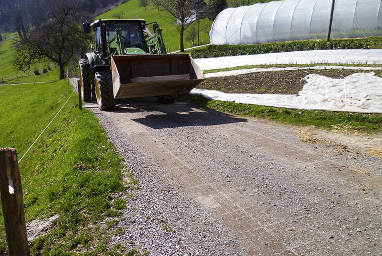 Landwirtschaftsbetrieb – Zufahrtswege