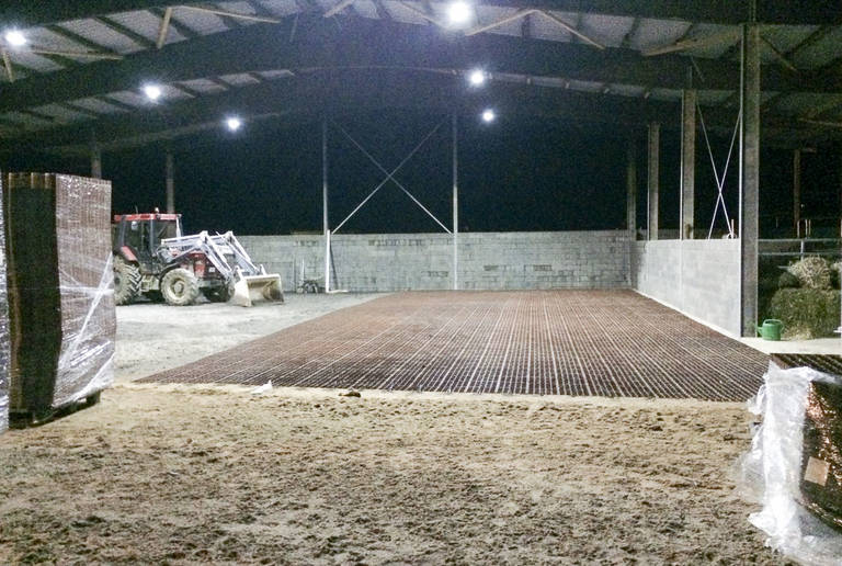 Reitanlage Kail – indoor riding arena surface